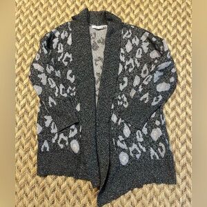 cupcakes & cashmere Cardigan - Women's Medium Gray - Grey Sweater Leopard